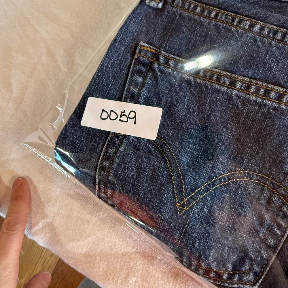 Levi's 505 Men's Blue Jean Shorts Size 36 - Picture 8 of 8